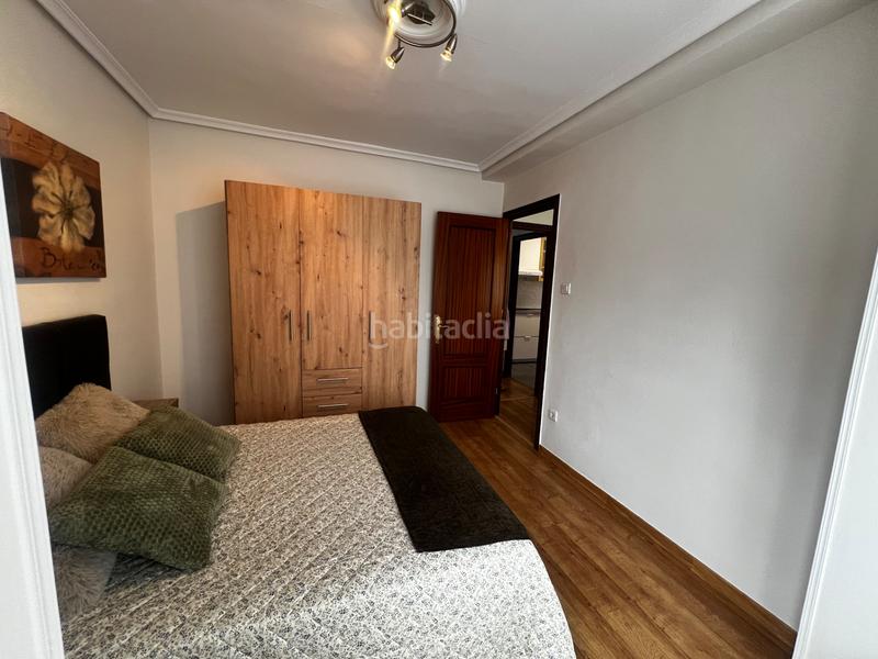 Foto 10200f79-ebc9-42ec-916c-c776f812a533. Alquiler piso en plaza covadonga 6 alquiler vivienda 3 dormitorios para profesores y sanitarios en Torrelavega