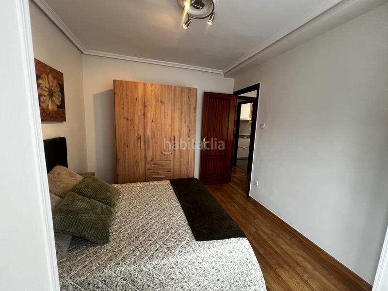 Foto 1d9b9dc1-b468-4812-a476-b321ec0d8e11. Alquiler piso en plaza covadonga 6 alquiler vivienda 3 dormitorios para profesores y sanitarios en Torrelavega