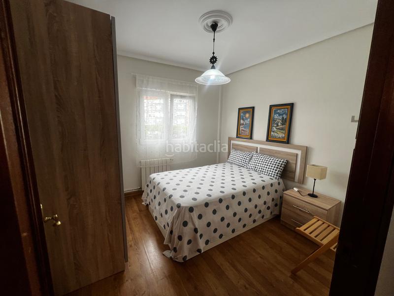 Foto 41ab18b1-697b-422b-9180-57a8f2401308. Alquiler piso en plaza covadonga 6 alquiler vivienda 3 dormitorios para profesores y sanitarios en Torrelavega