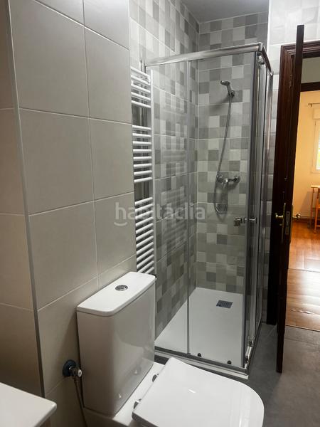 Foto 73e98eba-ad05-4fdf-869d-14ba11041ee4. Alquiler piso en plaza covadonga 6 alquiler vivienda 3 dormitorios para profesores y sanitarios en Torrelavega