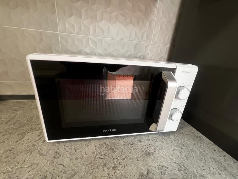 Foto a5188001-feba-4951-8d8b-c8da7edc7c7f. Alquiler piso en plaza covadonga 6 alquiler vivienda 3 dormitorios para profesores y sanitarios en Torrelavega