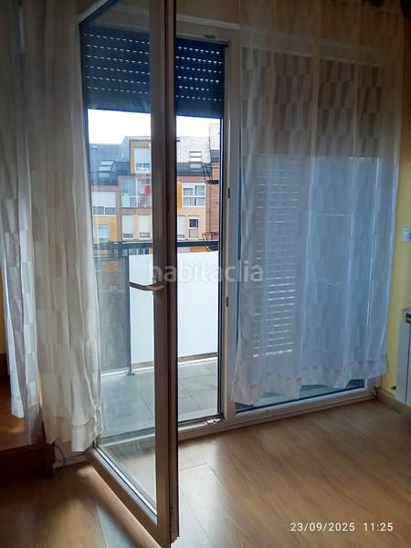 Foto 41592735-b933-459e-90a9-9ff7540188db. Duplex in calle de emilio de mier 1 in Sierrapando Torrelavega
