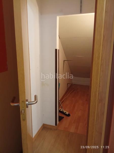 Foto 8413229f-9281-4d71-afca-2c6b51a0db45. Duplex in calle de emilio de mier 1 in Sierrapando Torrelavega