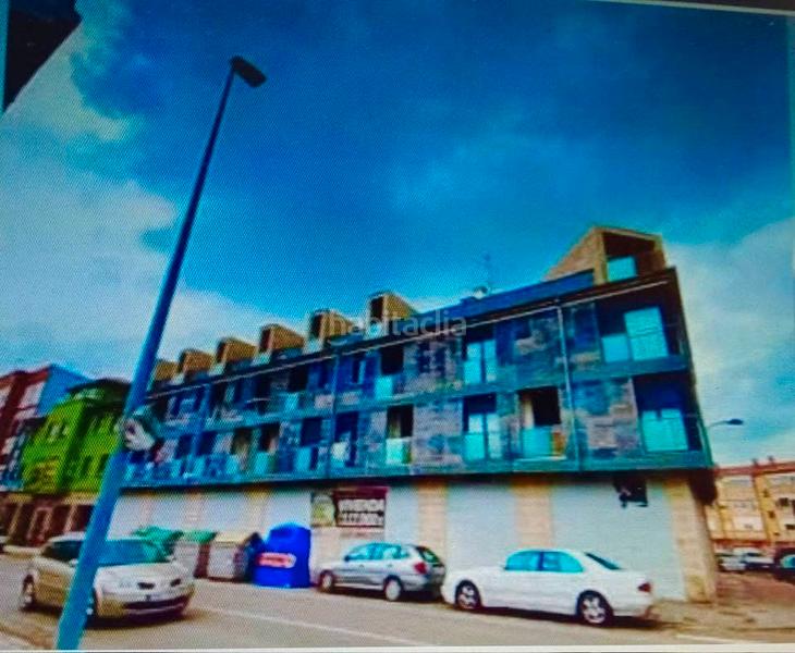 Foto c8e55fa9-4801-4f32-b621-a92d978014c0. Duplex in calle de emilio de mier 1 in Sierrapando Torrelavega