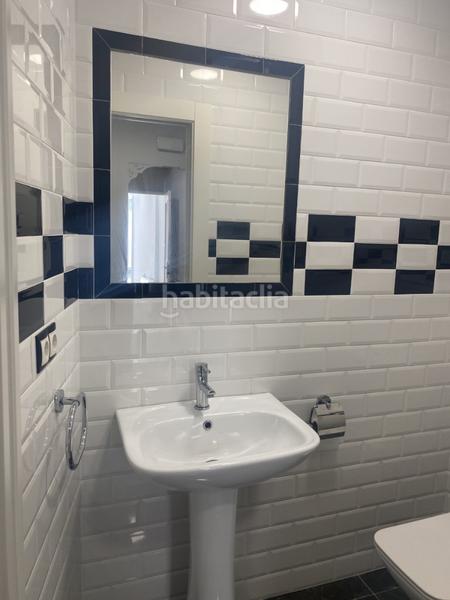 Foto 44d97e82-b251-458c-8966-b2e24003c65b. Local commercial dans calle lasaga larreta 20 dans Centro Torrelavega