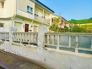 Erdgeschoss  Colonia santo domingo. Planta baja con jardin para reformar de 70 m2en barreda -torrela