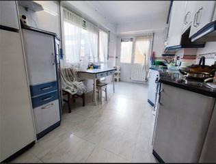 Appartement  San pedro plaza. Gestión inmobiliaria barakaldo pone a la venta piso con ascensor