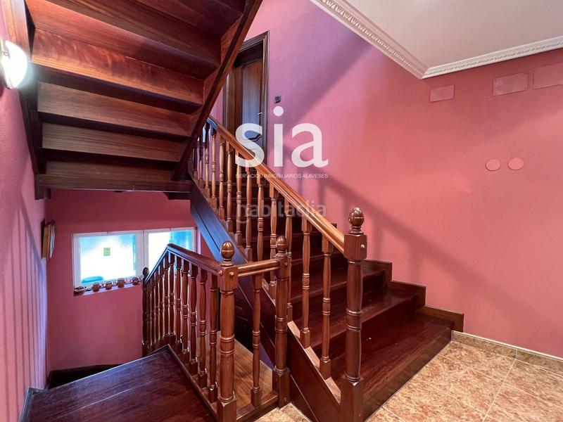 Foto 042fc917-2774-4e3b-947b-43fa41a90e07. Chalet con parcheggio in Zona Rural Este Vitoria - Gasteiz