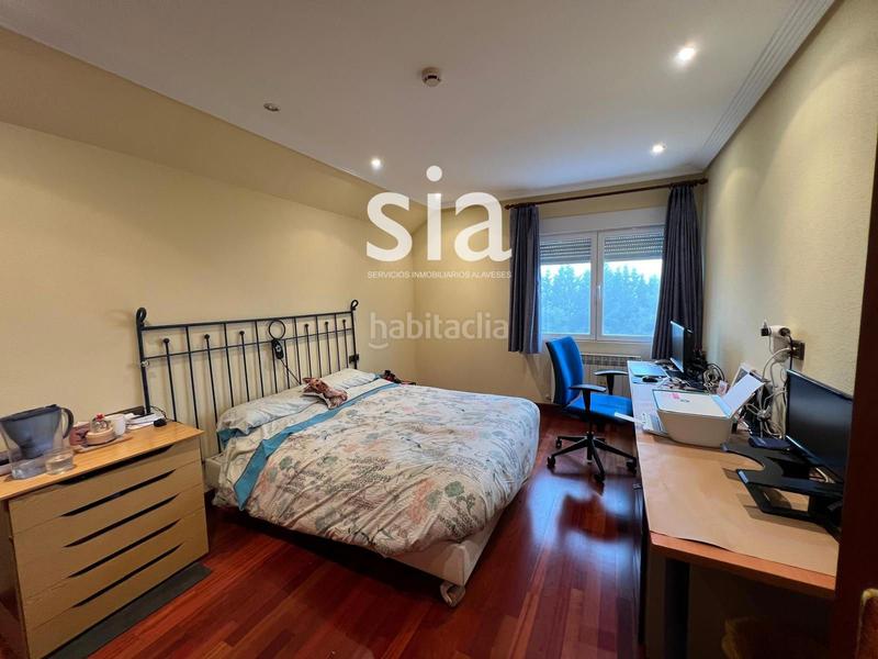 Foto bfe97ae7-1407-4d87-a109-794e34e6f2d9. Chalet con parcheggio in Zona Rural Este Vitoria - Gasteiz