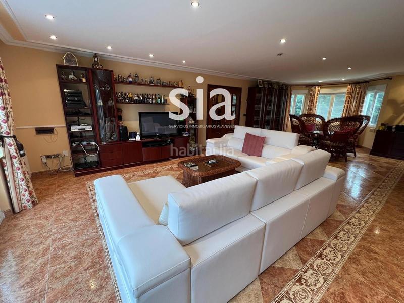 Foto cc63a812-f5c6-4cda-a77f-46d8c1822c10. Chalet con parcheggio in Zona Rural Este Vitoria - Gasteiz