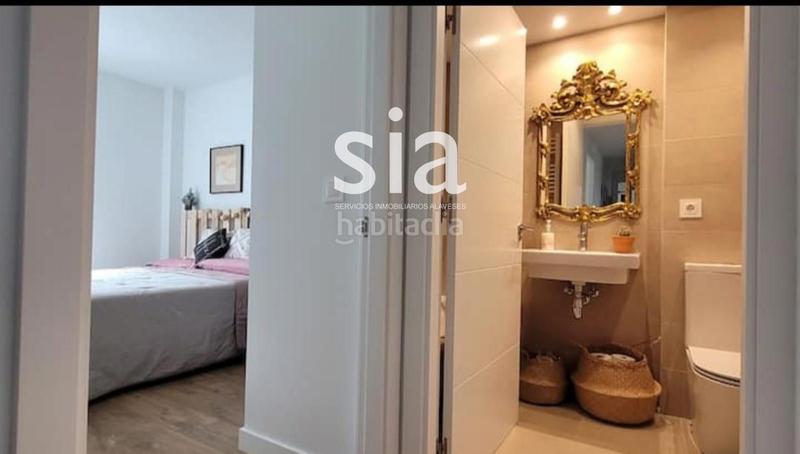 Foto f9a49d88-068e-4542-a793-0adfa75df26a. Flat with heating in Aretxabaleta Vitoria - Gasteiz