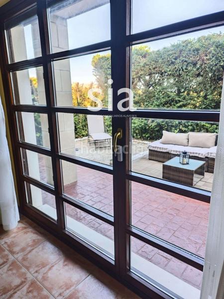 Foto 68b7fe26-062d-42b0-87d3-ce672b65923b. Casa adosada exclusiva sia vende chalet adosado en nanclares de la oca en Iruña Oka / Iruña de Oca