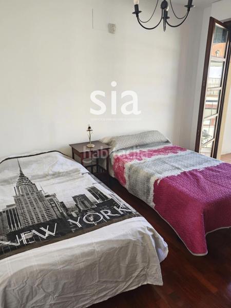 Foto df53d942-a68b-4ff5-a5e9-ecd0b3e044ea. Casa adosada exclusiva sia vende chalet adosado en nanclares de la oca en Iruña Oka / Iruña de Oca
