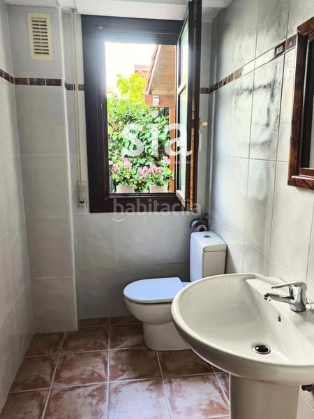Foto e2085e07-2f6d-4aa4-a8e0-8cc9430011a8. Casa adosada exclusiva sia vende chalet adosado en nanclares de la oca en Iruña Oka / Iruña de Oca