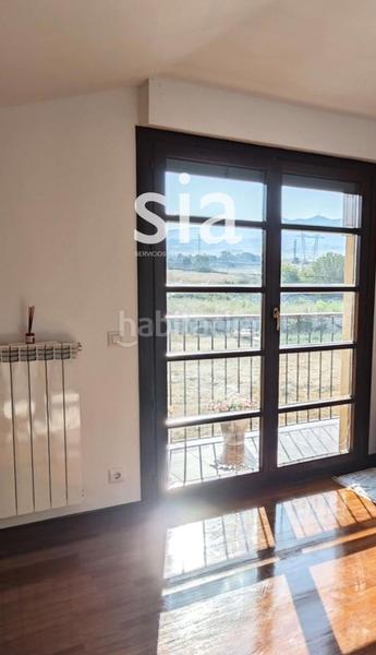 Foto f7297d77-3ce0-41be-a479-2bb68599b99e. Casa adosada exclusiva sia vende chalet adosado en nanclares de la oca en Iruña Oka / Iruña de Oca