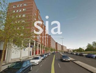 Aparcament cotxe a Pamplona