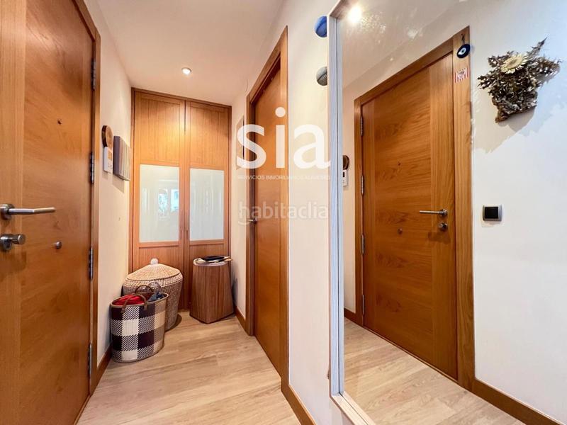 Foto 5c804f47-0c55-421b-9acb-1e4678f50a60. Piso exclusiva sia vende piso en calle prado en Lovaina Vitoria - Gasteiz