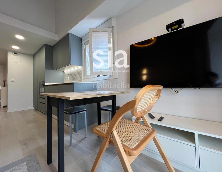 Foto 2eca4e8c-17c3-43aa-8cfd-adb32bfccdcf. Piso exclusiva sia vende dúplex en el centro en Casco Viejo Vitoria - Gasteiz