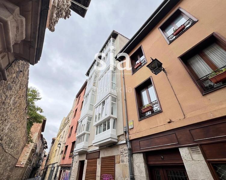 Foto 35a1b51e-1fdd-447c-9546-61cc7c940ed0. Piso exclusiva sia vende dúplex en el centro en Casco Viejo Vitoria - Gasteiz