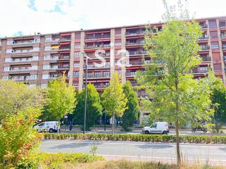 Appartement  Gasteiz. Sia inmobiliaria vende piso en avenida gasteiz