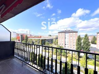 Flat  Gasteiz. Sia inmobiliaria vende piso en avenida gasteiz