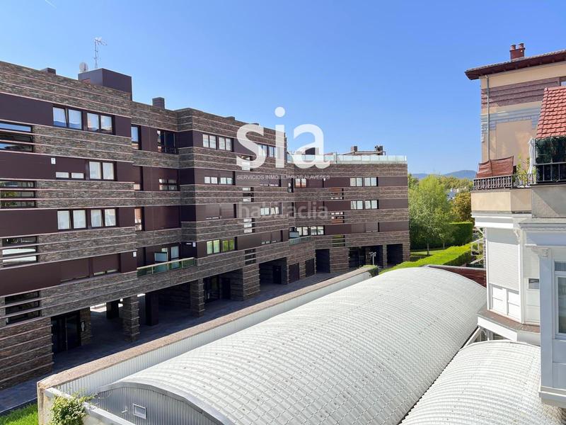 Foto cd9deb77-3c05-44f3-bab1-fc9d863f821e. Pis amb calefacció aparcament a Lovaina Vitoria - Gasteiz