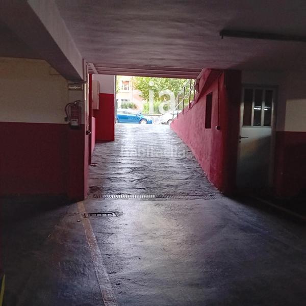 Foto 08383978-0ff5-4f8b-b553-de0a7bffbc80. Aparcament cotxe a Coronación Vitoria - Gasteiz