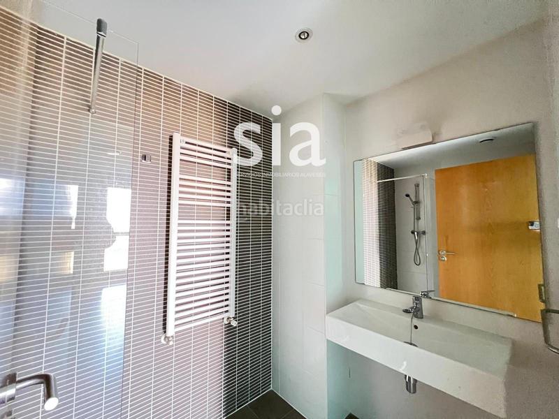 Foto f95e429d-9761-4184-a96d-5c7d3fe0d6ee. Piso sia vende piso en Zabalgana en Zabalgana Vitoria - Gasteiz