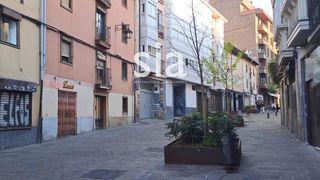 Local Comercial  Nueva fuera. Exclusiva sia vende local en el casco antiguo