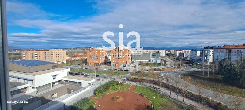 Foto 3d58d504-3d52-4512-ade8-c11d637a5b3c. Pis amb calefacció aparcament a Lakua-Bizkarra Vitoria - Gasteiz