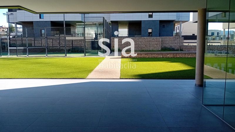Foto 1b0afc44-28da-49fa-b282-dde6bc5c3174. Piso exclusiva sia vende piso en zumabide en Aretxabaleta Vitoria - Gasteiz