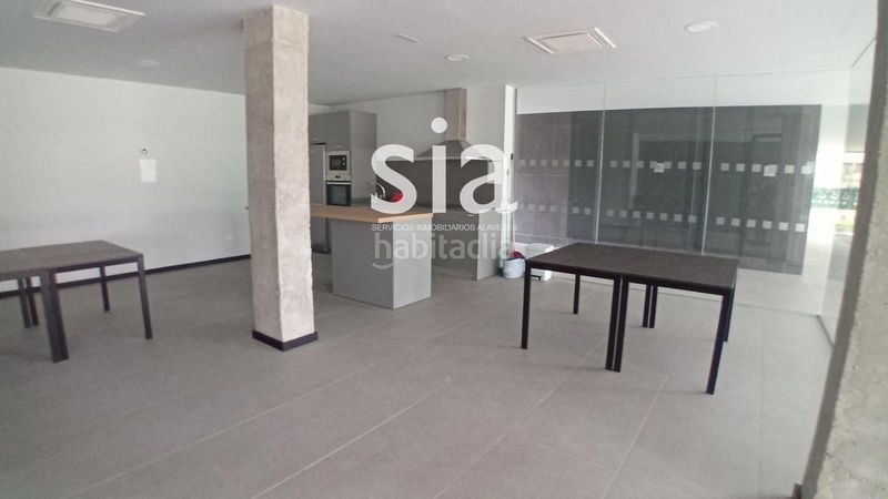 Foto 45a15f11-389f-430e-a329-ee840aed5219. Piso exclusiva sia vende piso en zumabide en Aretxabaleta Vitoria - Gasteiz