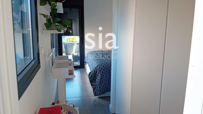 Foto 9baf7679-f84b-4b1e-abee-2cf37788c68e. Piso exclusiva sia vende piso en zumabide en Aretxabaleta Vitoria - Gasteiz