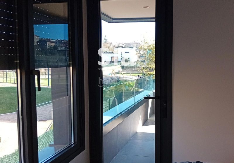 Foto e57f1702-50b8-4756-8755-154bca485eca. Piso exclusiva sia vende piso en zumabide en Aretxabaleta Vitoria - Gasteiz