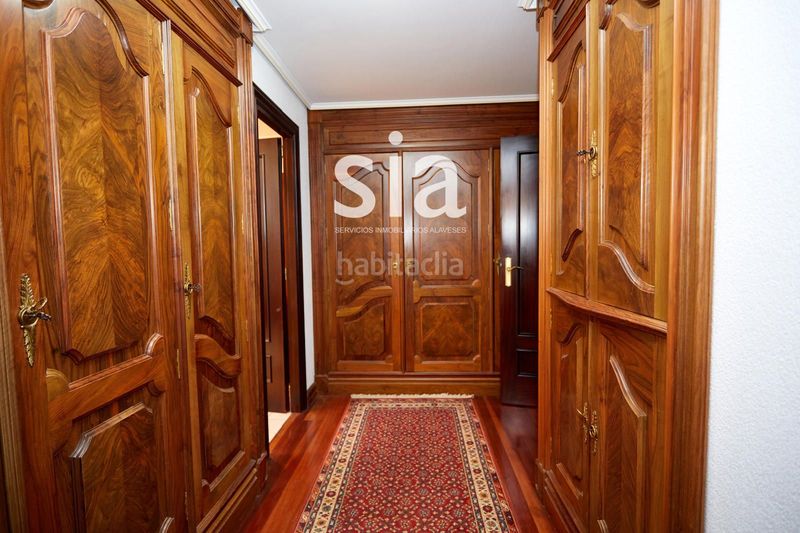 Foto 9c57da35-5412-4c7c-a071-c82c5ffca9eb. Pis amb calefacció aparcament a Mendizorrotza - Armentia Vitoria - Gasteiz