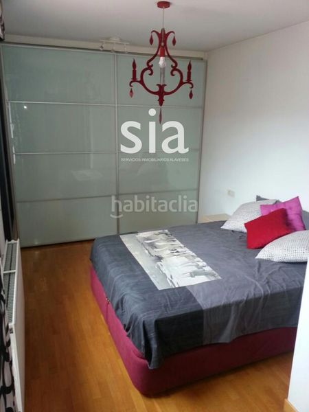 Foto ea485568-d6c1-4530-91b5-244047c25d1f. Àtic amb calefacció aparcament a Aretxabaleta Vitoria - Gasteiz