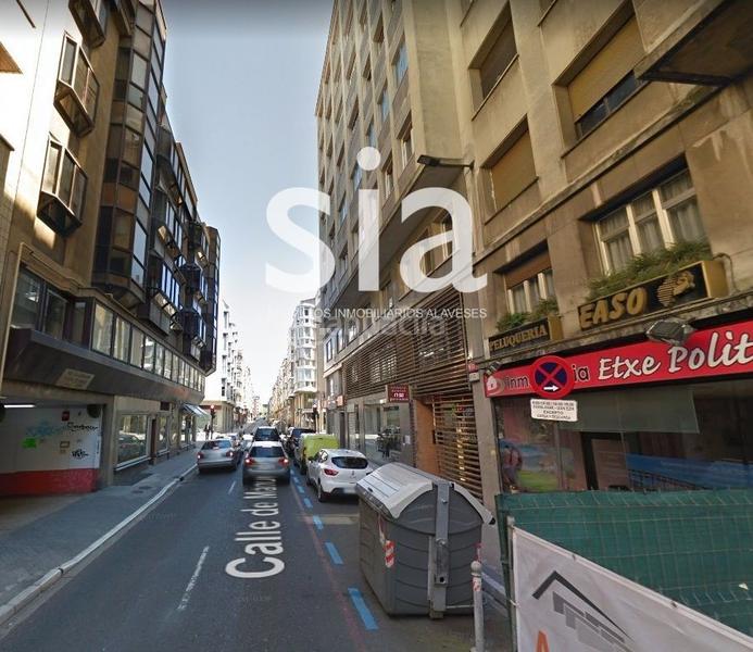 Foto b89f39d2-dfb4-470f-9b96-90c44aaa3be8. Parking voiture dans Ensanche Vitoria - Gasteiz