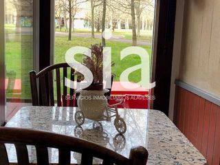 Local Comercial  Bustinzuri. Sia inmobiliaria vende local junto al ayuntamiento