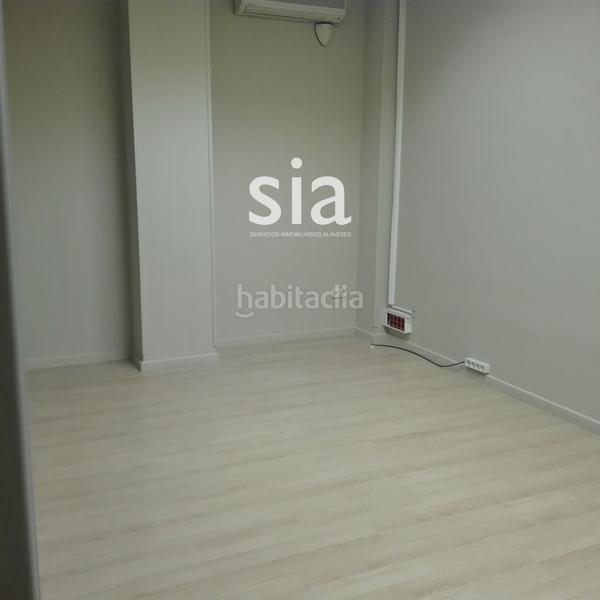 Foto 3c6720e8-7789-4d1f-8ce3-ceac1c8b5958. Alquiler local comercial en vitoriagasteiz en San Martín Vitoria - Gasteiz