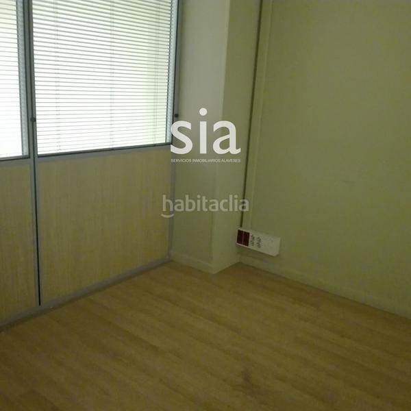 Foto ccf67b7b-15f0-4551-962c-fd6e2e96d5fc. Alquiler local comercial en vitoriagasteiz en San Martín Vitoria - Gasteiz