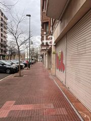 Business premise in Pintor Adrian Aldecoa