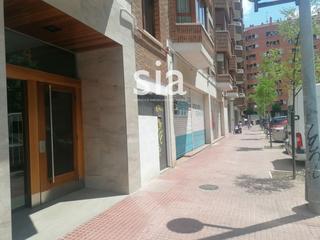Location Local commercial  Pintor adrian aldecoa. En vitoriagasteiz