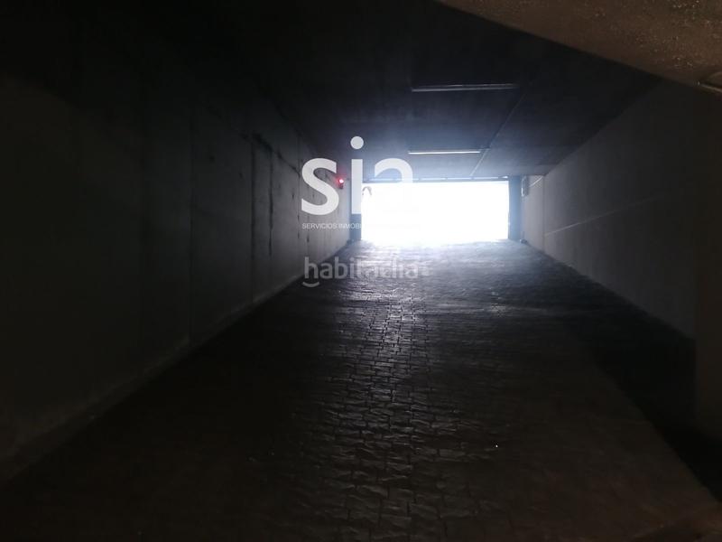 Foto 0b7fac7e-b831-4fad-a1dd-ef53d1dd87a3. Aparcament cotxe a Lovaina Vitoria - Gasteiz