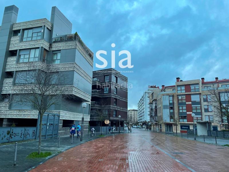 Foto 8b6ae5e3-c8cd-41c1-8870-72f872a9a7c6. Aparcament cotxe a Lovaina Vitoria - Gasteiz