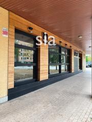 Local Comercial  Viena. Sia inmobiliaria vende o alquila local en salburua