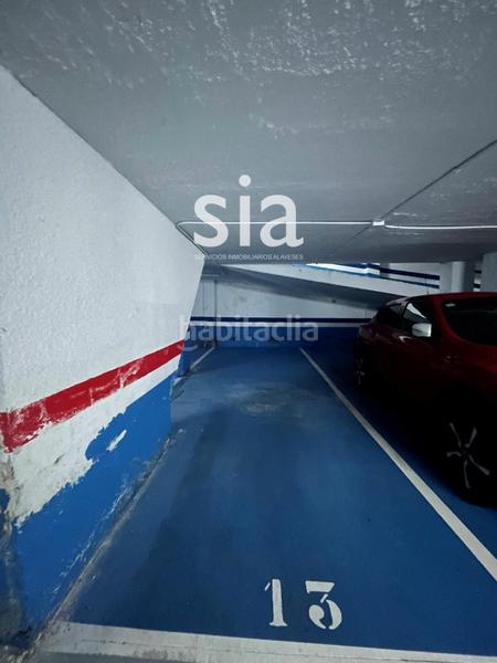 Foto bd3282d6-dc57-4925-b680-a0d68f3e707f. Parking coche en vitoriagasteiz en San Martín Vitoria - Gasteiz