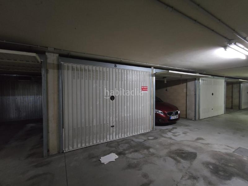 Foto 0115829a-c69b-4047-834f-605c8d2efe02. Parking coche plazatxokotxo guipuzcoa en Astigarraga