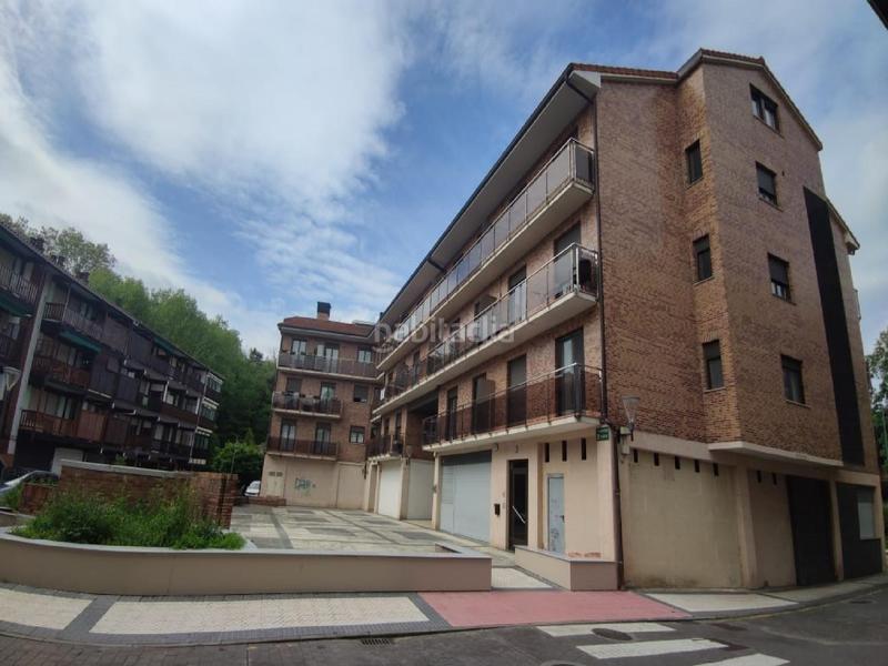 Foto 3be3071a-9293-4497-b42a-0d3530492c22. Parking coche plazatxokotxo guipuzcoa en Astigarraga