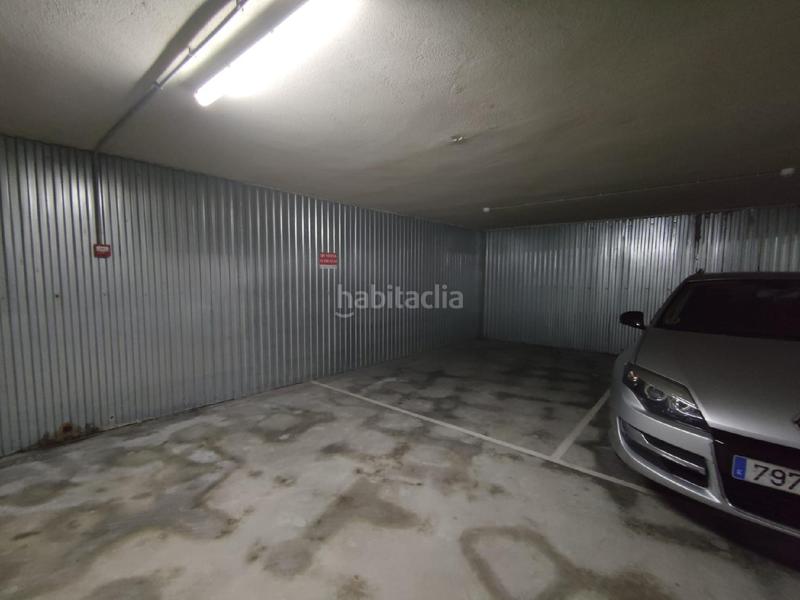 Foto ac1d832e-257d-496a-91c6-118b3f14a946. Parking coche plazatxokotxo guipuzcoa en Astigarraga