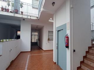 Aparcament cotxe a Mairena del Alcor. Cl constantina pl sector 12 su r1 15 mairena del alcor